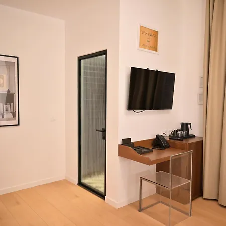 Bazaar Hotel