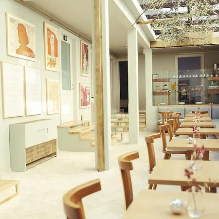 Bazaar Hotel Tirana