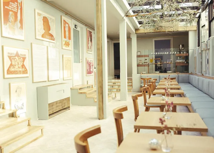 Bazaar فندق تيرانا